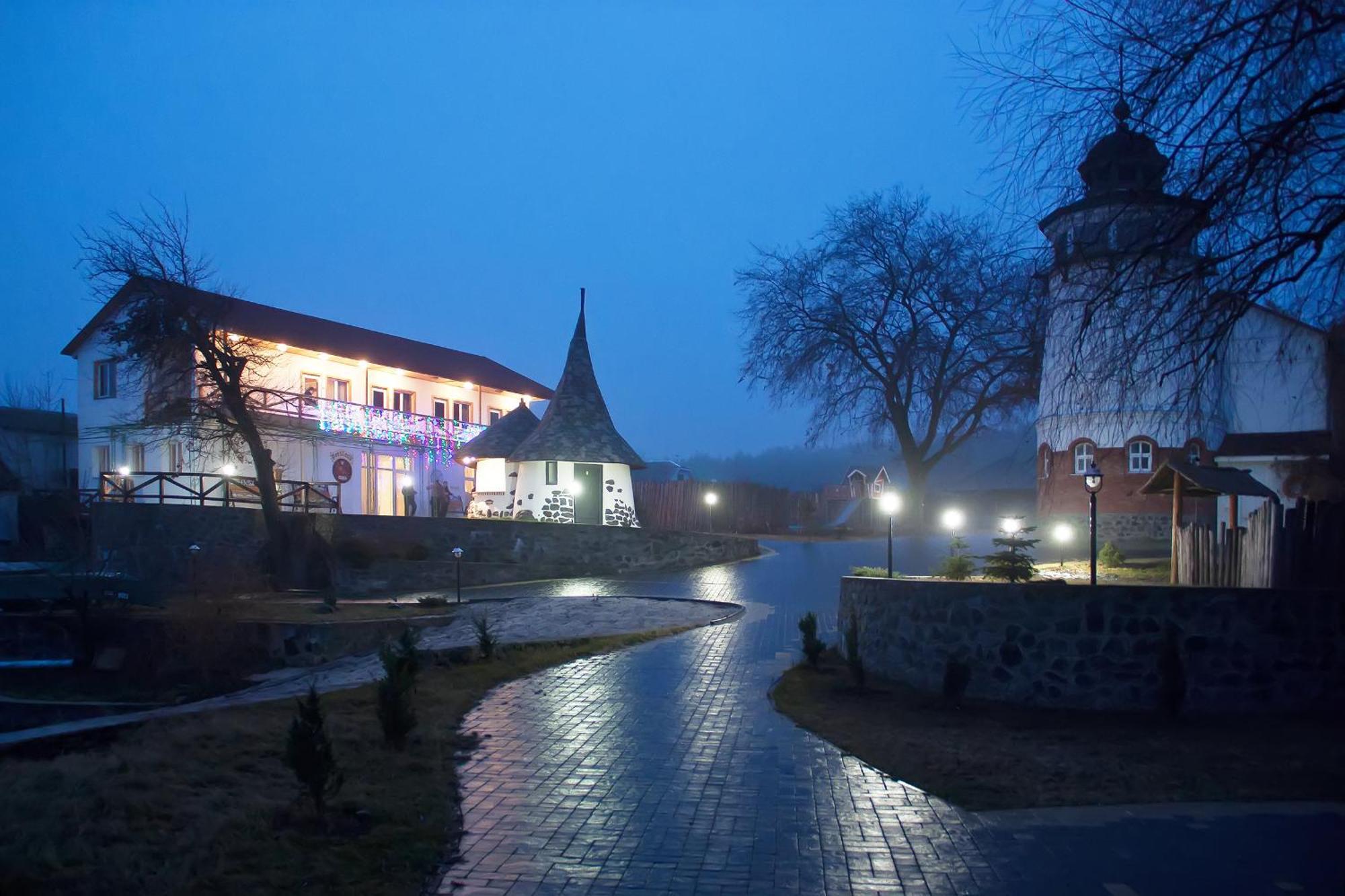 Mayak Resort Kam'yani Potoky Exterior photo